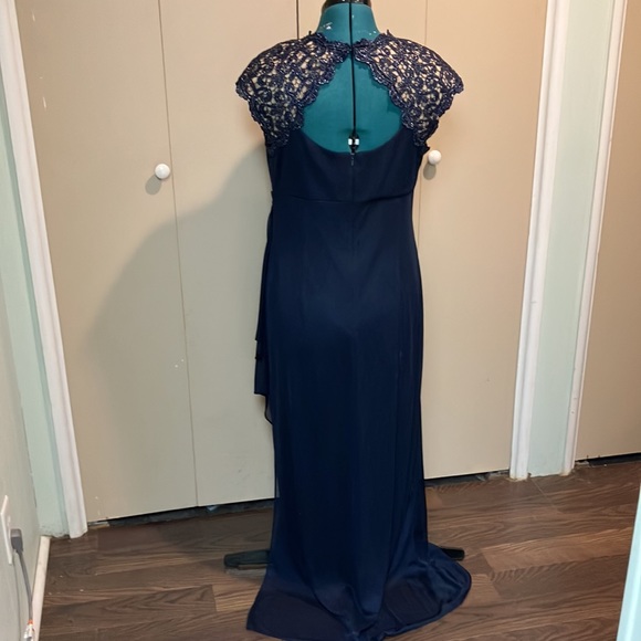 ALEX EVENINGS size 14 petite navy blue evening dress - Picture 2 of 6